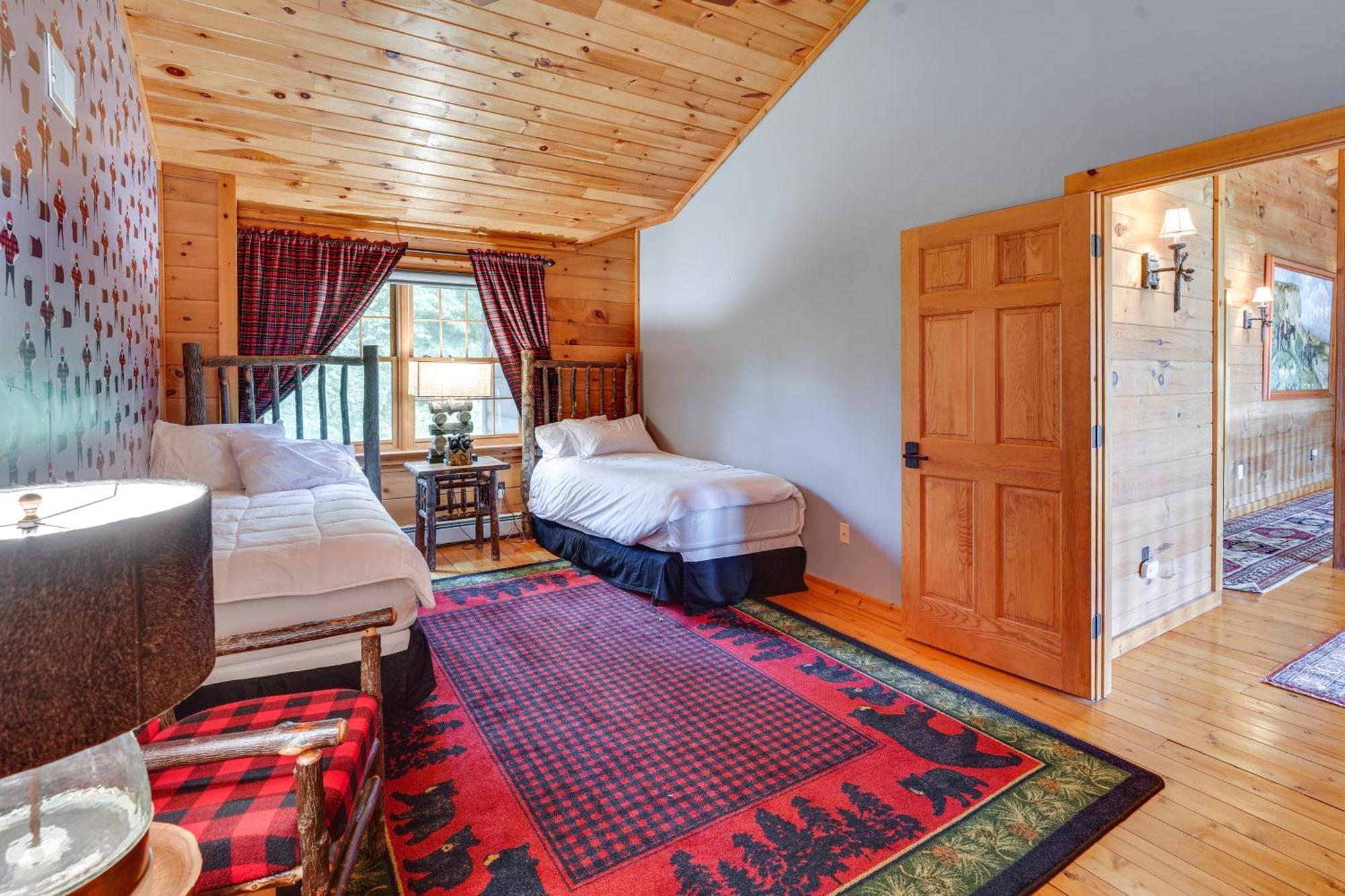 Luxury Log Cabin With Ev Charger And Mtn Views! Blairstown エクステリア 写真
