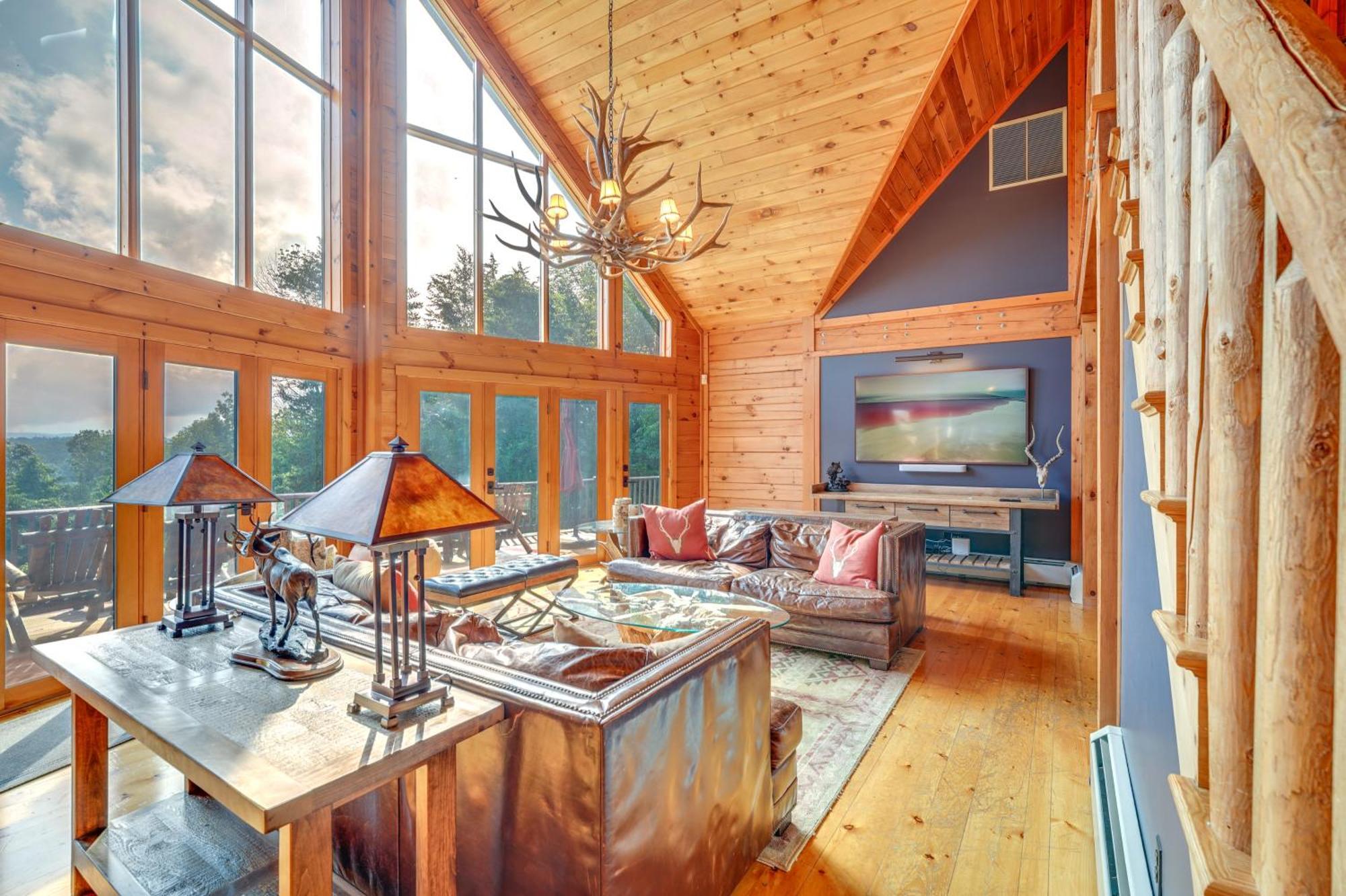 Luxury Log Cabin With Ev Charger And Mtn Views! Blairstown エクステリア 写真